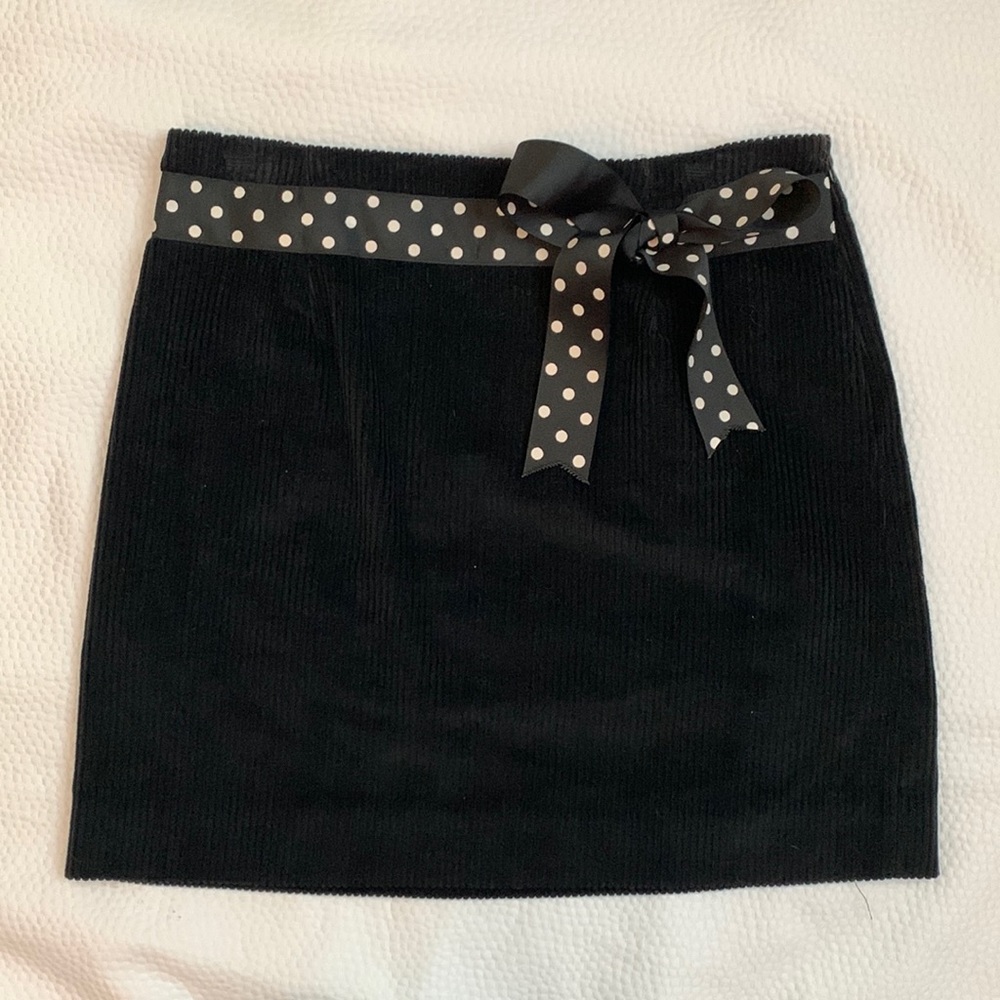 Black corduroy skirt with ribbon waist
